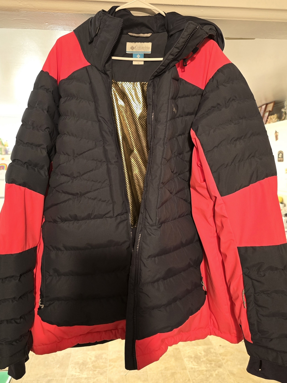 Columbia Woman's Winter Jacket Navy Blue And Pink
